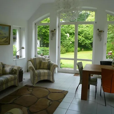 In Mit Grossem Garten Holiday home *