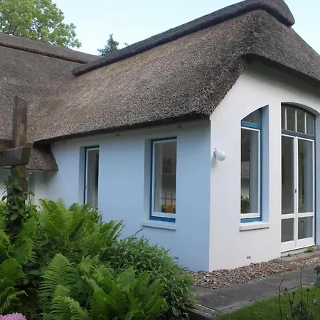 Holiday home In Mit Grossem Garten Stollhamm